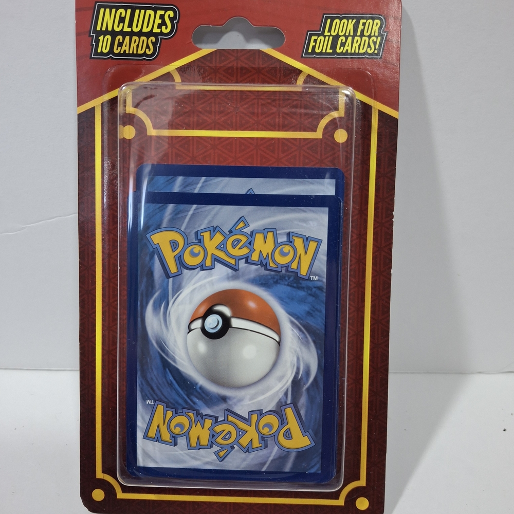 Pokemon Booster Pack Card Set - Blue & White Poké Ball Back